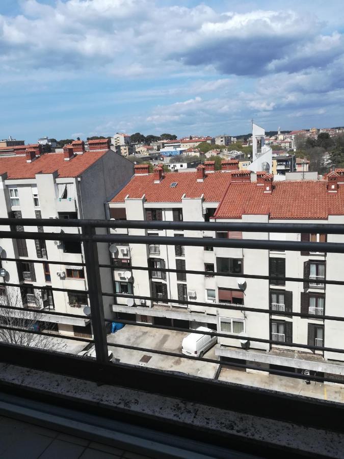Iva Apartman 普拉 外观 照片