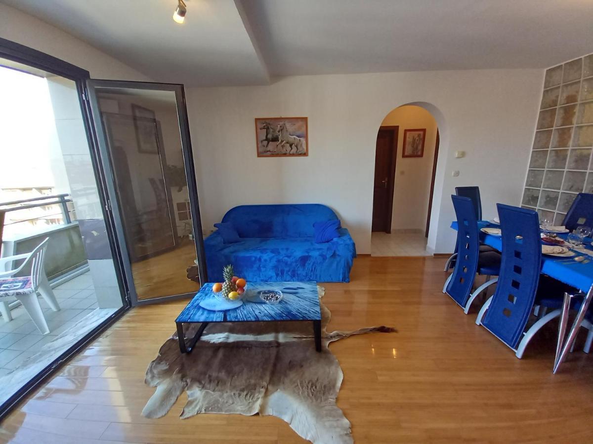 Iva Apartman 普拉 外观 照片