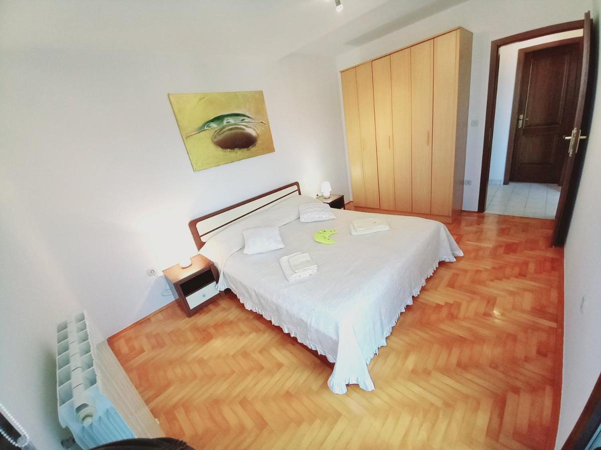 Iva Apartman 普拉 外观 照片