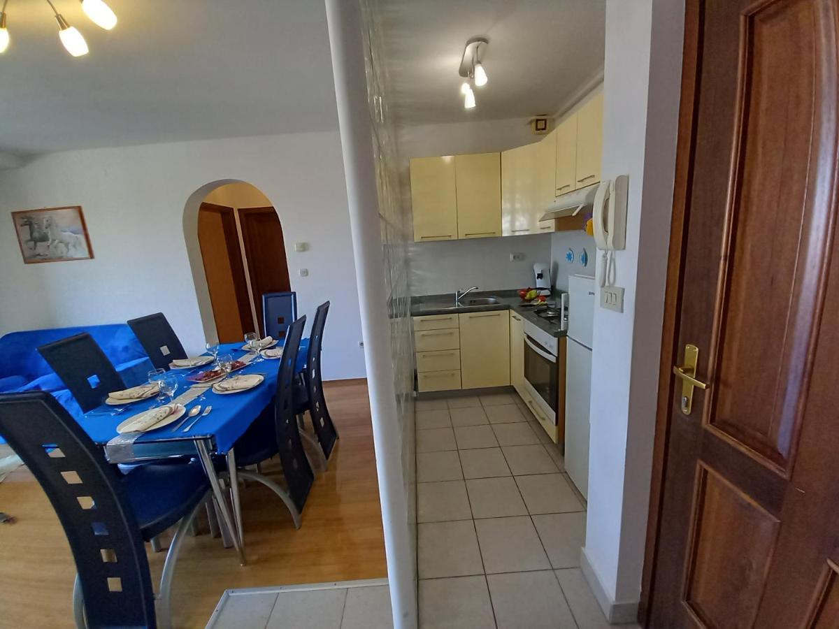 Iva Apartman 普拉 外观 照片