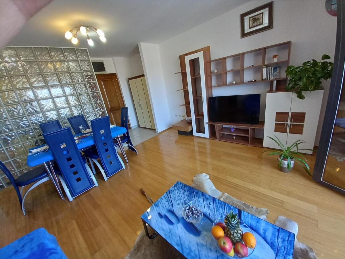 Iva Apartman 普拉 外观 照片