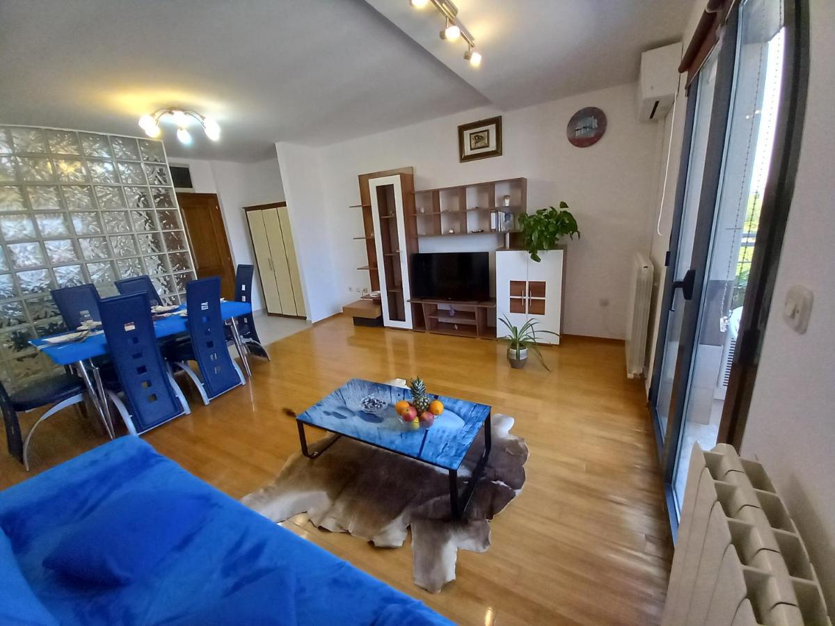 Iva Apartman 普拉 外观 照片