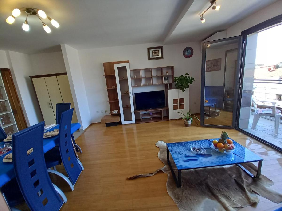 Iva Apartman 普拉 外观 照片
