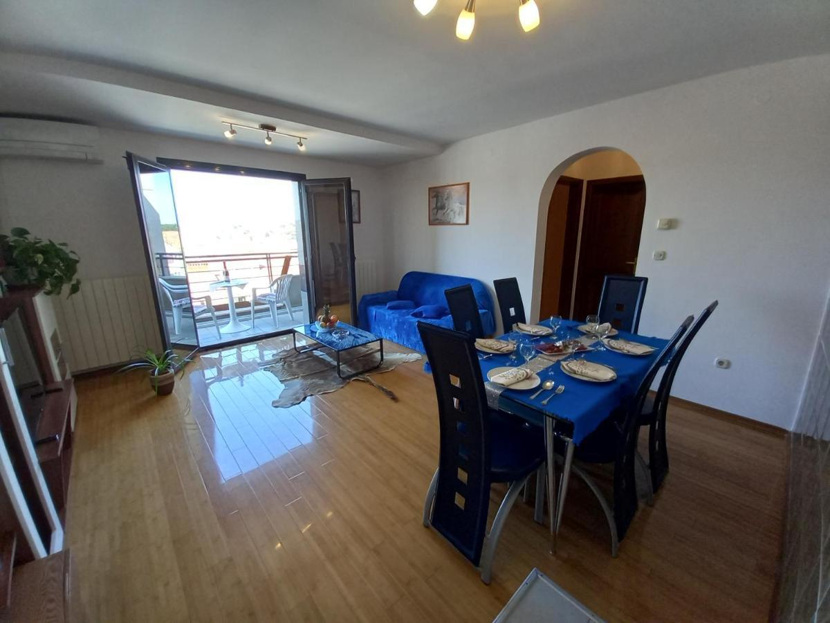Iva Apartman 普拉 外观 照片