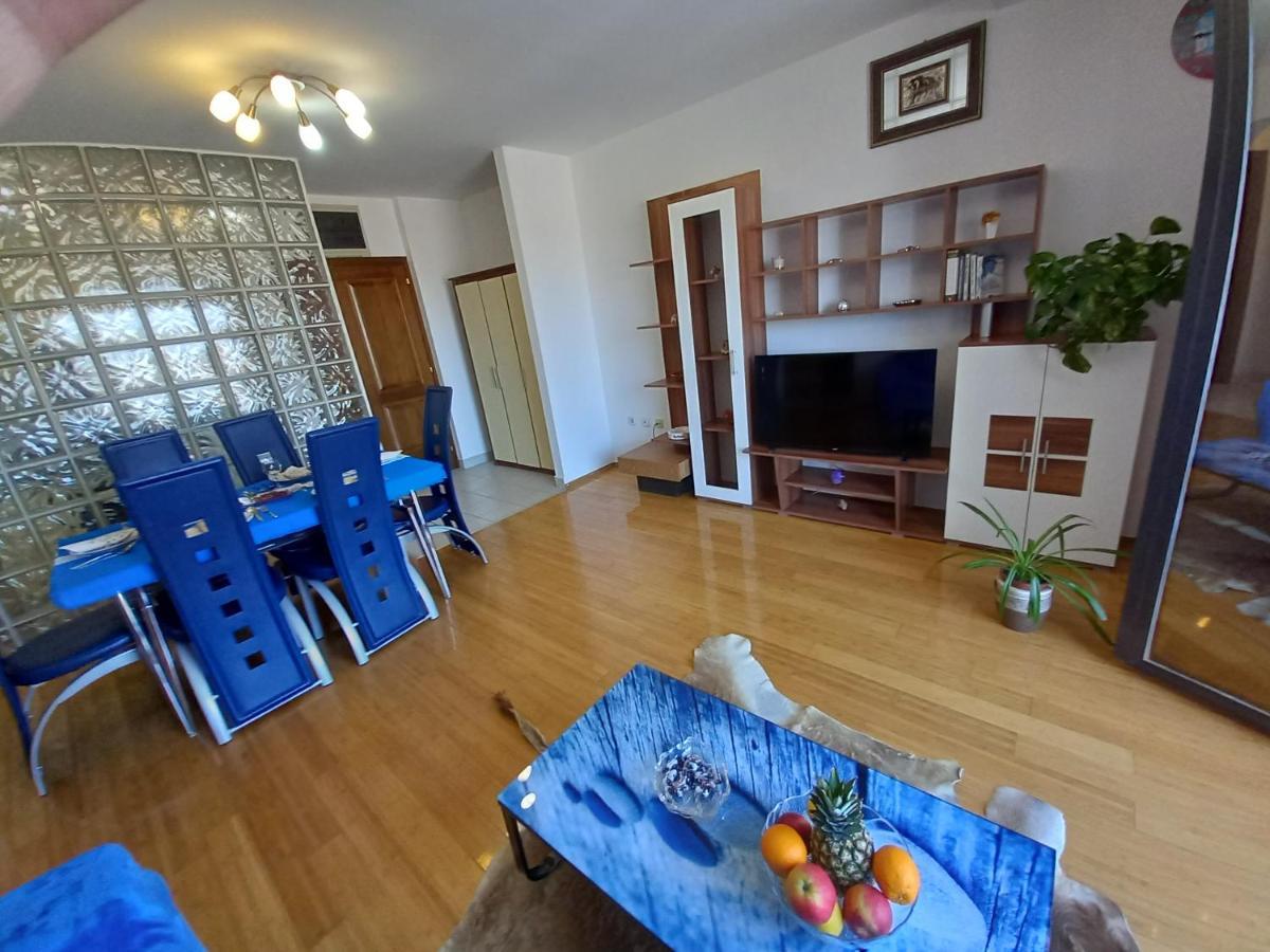 Iva Apartman 普拉 外观 照片