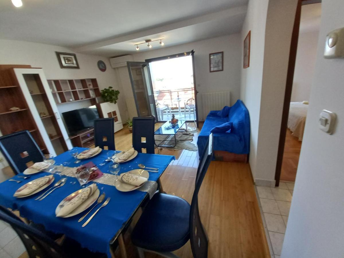 Iva Apartman 普拉 外观 照片