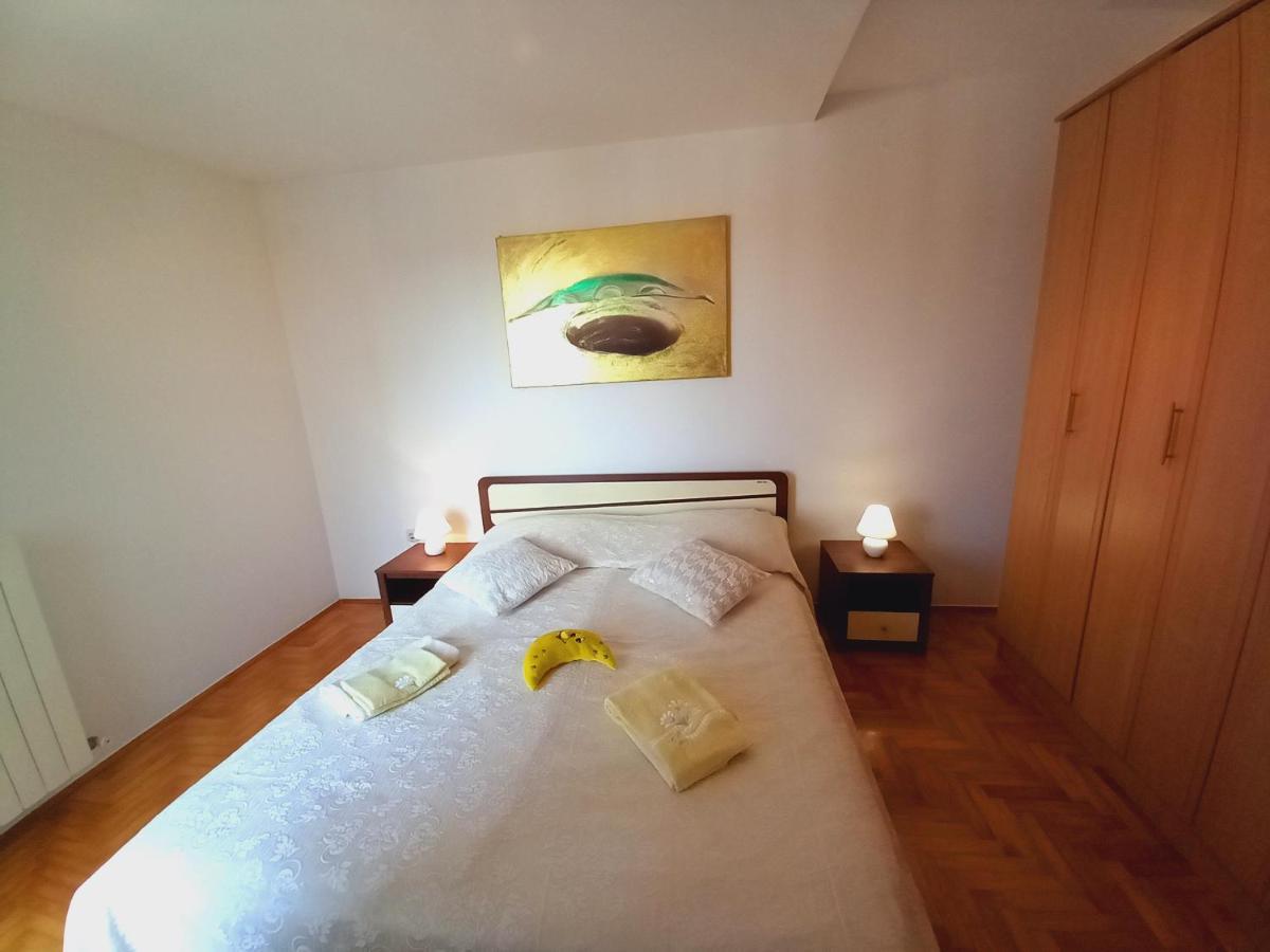 Iva Apartman 普拉 外观 照片